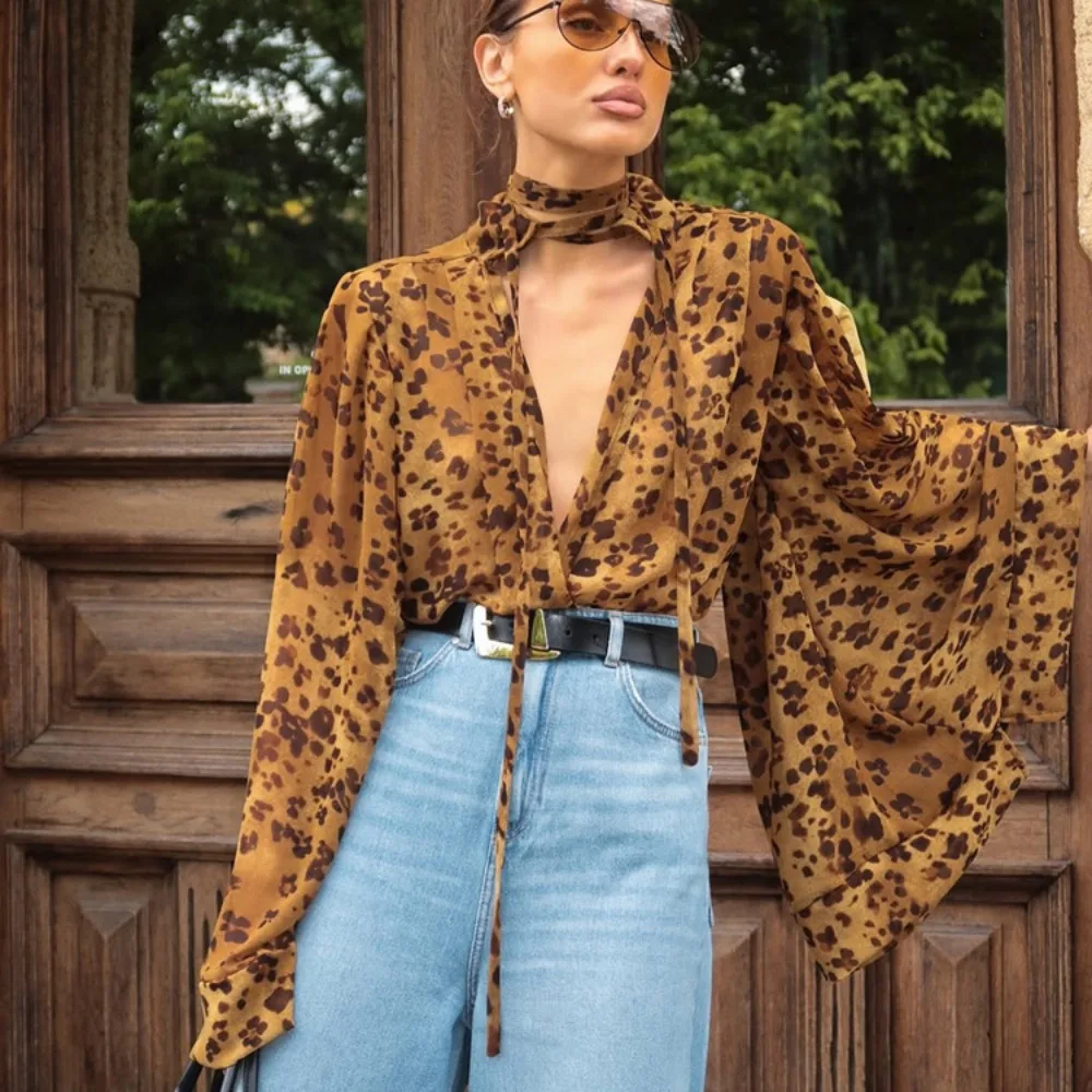 

Spring and Summer Women's Deep V-neck Leopard Shirt Sexy Loose Soft Daily Office Travel Vacation Stand Collar Long Sleeved Top