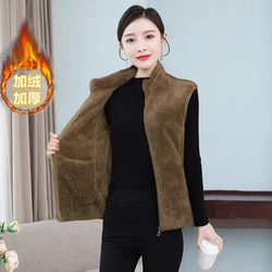 Autumn Thin Polar Fleece Vest Middle Aged Women Coral Velvet Warm Short Jacket Double Sided Zipper Coat Sleeveless Waistcoat 4XL