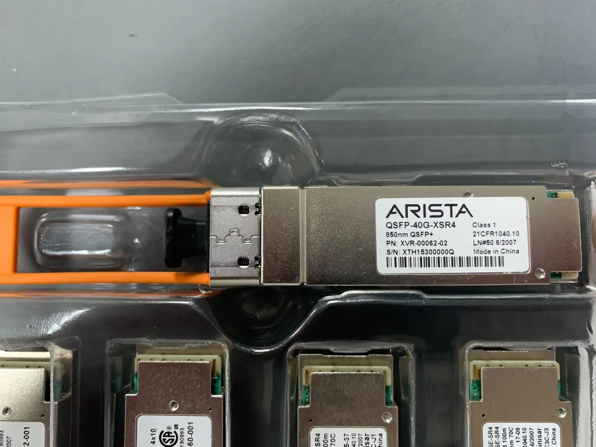 

ARISTA Fiber Switch 40GB 850nm QSFP+ Transceiver QSFP-40G-XSR4 XVR-00062-02 MPO QSFP 40G Optical Network Module