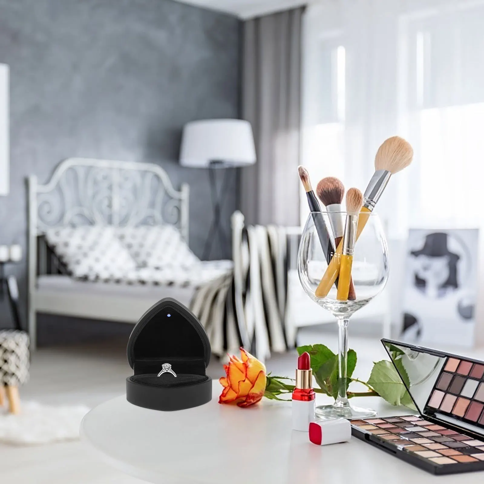 

Heart Shaped Ring Box LED Light Jewelry Display Case Proposal Engagement Wedding Storage Box Earrings Jewelry Case