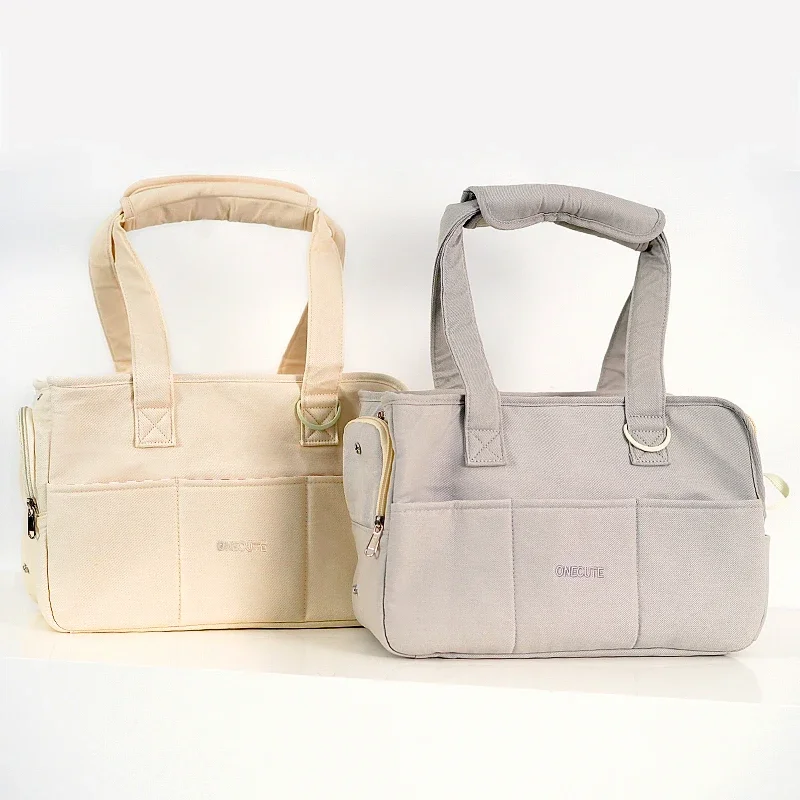 

New Pets go out and pack puppies. Portable one-shoulder bags are suitable for cats and small dogs to carry outdoors than bears.