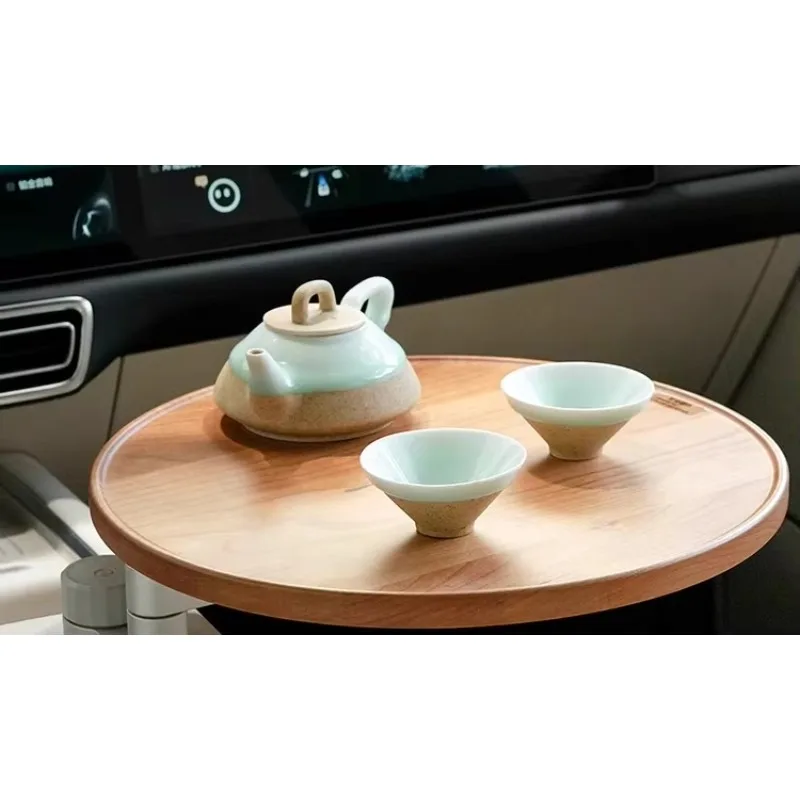 

Ideal to enjoy the floating small table board