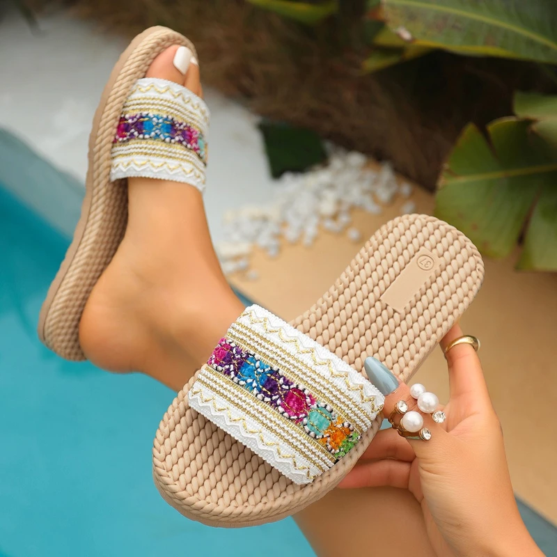 2026 New Fashionable Color Sandals Outdoor Casual Comfortable Women's Simple Flat Shoes