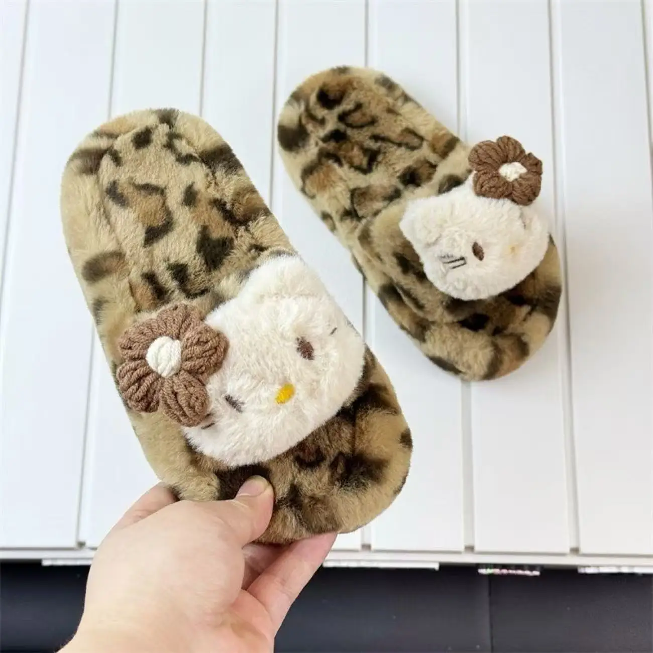 

real photos 2025 autumn winter new Cute hello kitty doll cartoon fashion children's kids Plush soft warm cotton Slippers