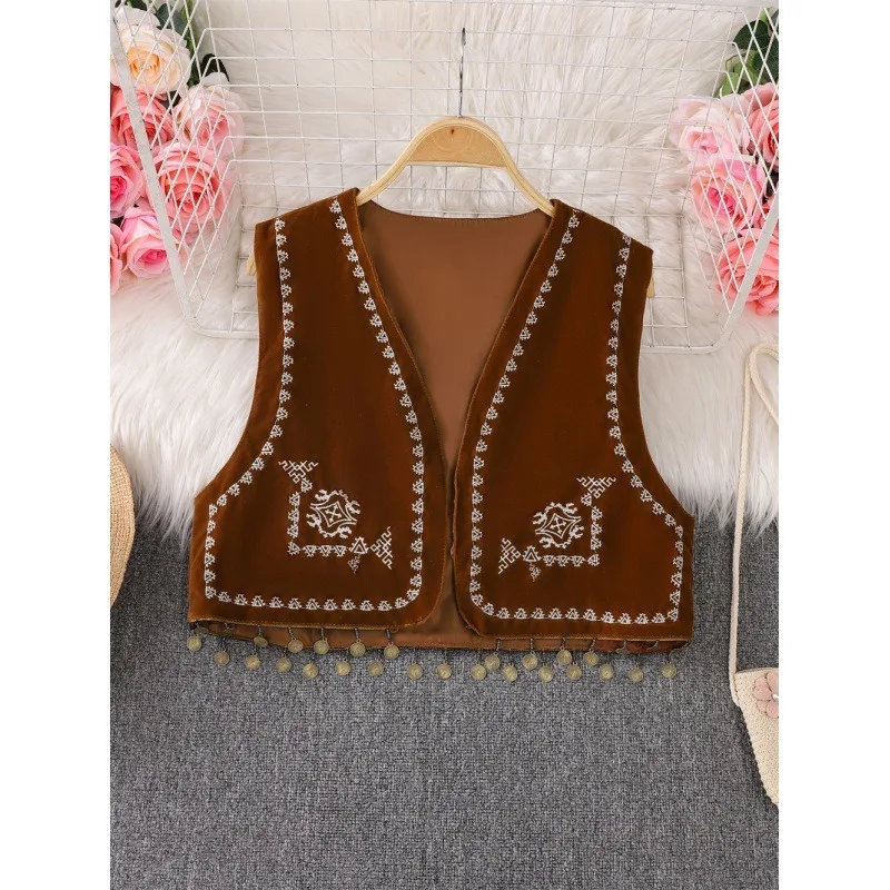 

2024 New Hot Retro Style Undershirt Embroidered Tassel Brown Undershirt Niche Outside Wear Short Pony Vest