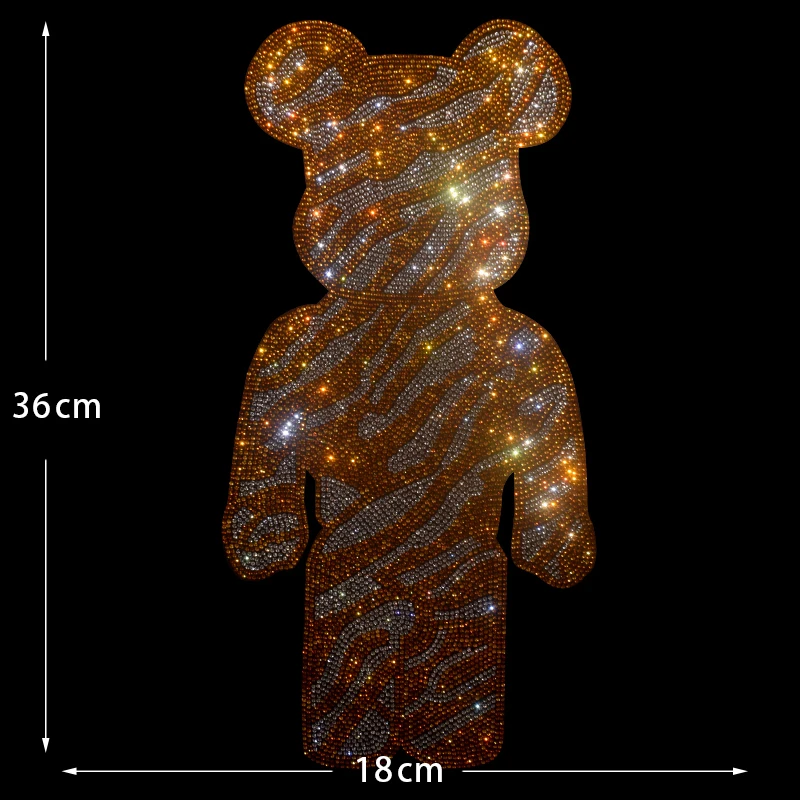 

High-quality rhinestone cartoon patterns are ironed on T-shirts, jeans, hoodies and clothing accessories