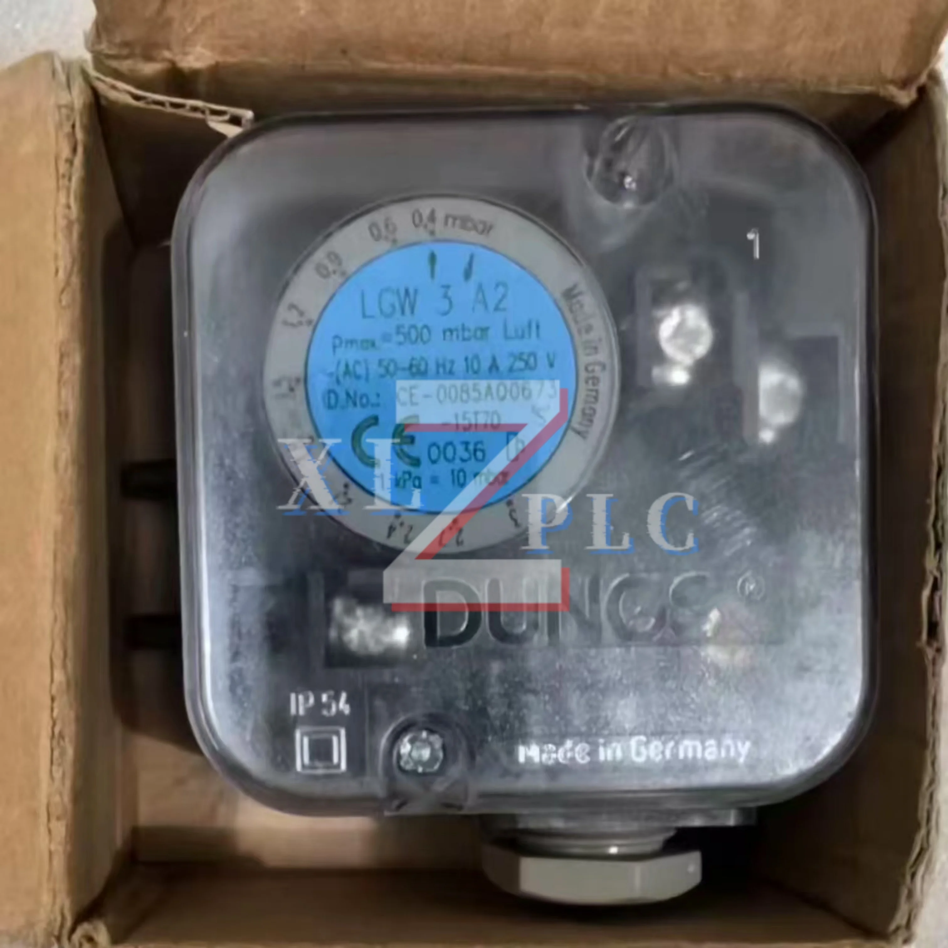 

new original Pressure Switch LGW3A2 LGW50A2P