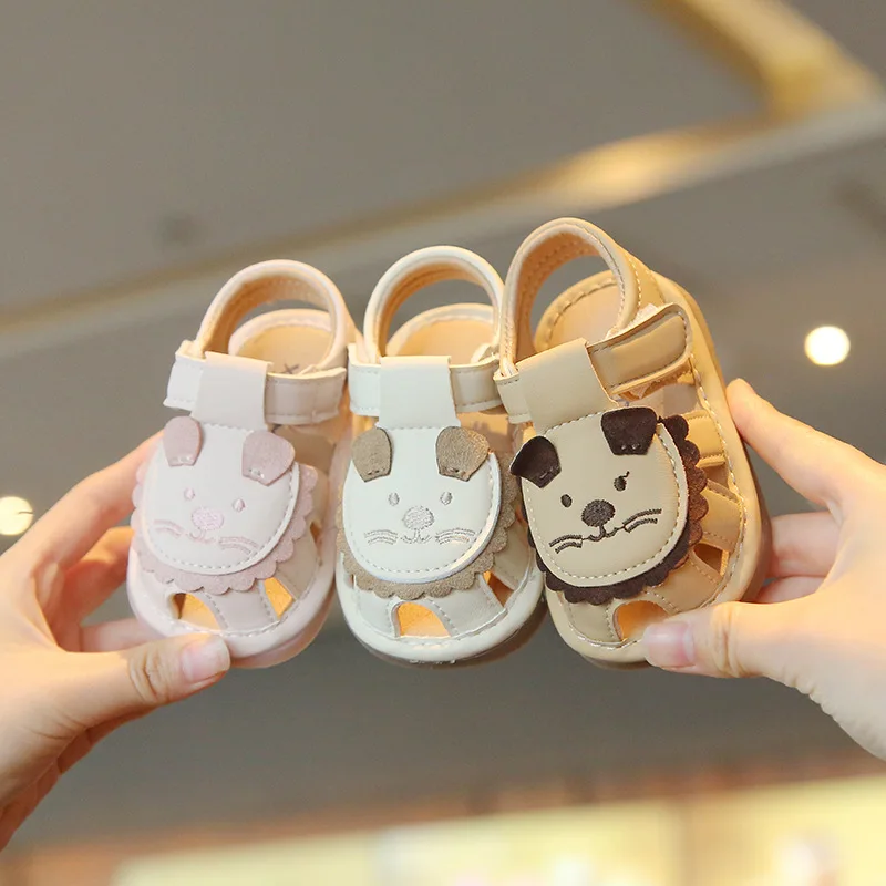 Sandalias Fashion Baby Sound Shoes 2026 Summer New Kids Sandals Comfort Non Slip Boys' Beach Shoes Cute Versatile Girls' Sandals