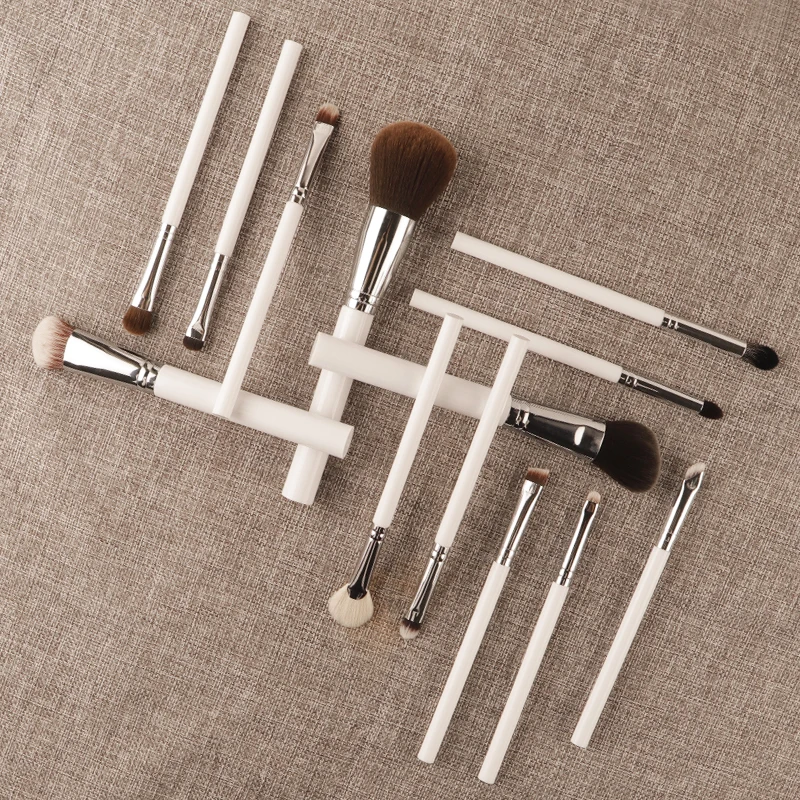 Confezione da 13 pennelli per trucco con manico bianco Pennello per correttore per trucco Pennello per fard Pennello per fondotinta per ombretto Cosmetici Strumenti di bellezza