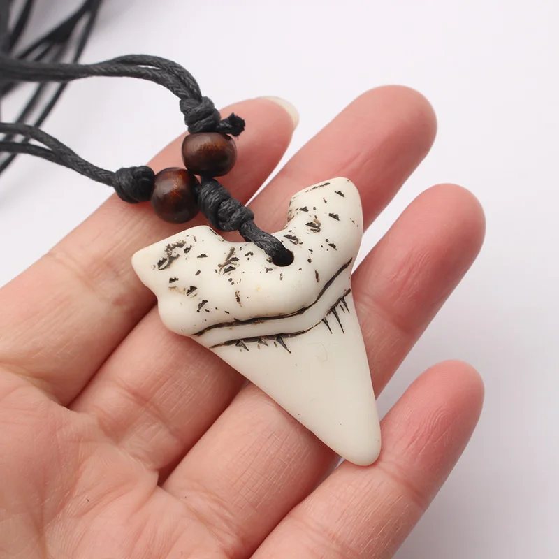 12pcs Imitation Faux Shark Tooth Pendant Necklace Tribal Amulet Charms Necklaces Surfer Fashion Jewelry Choker Wholesale