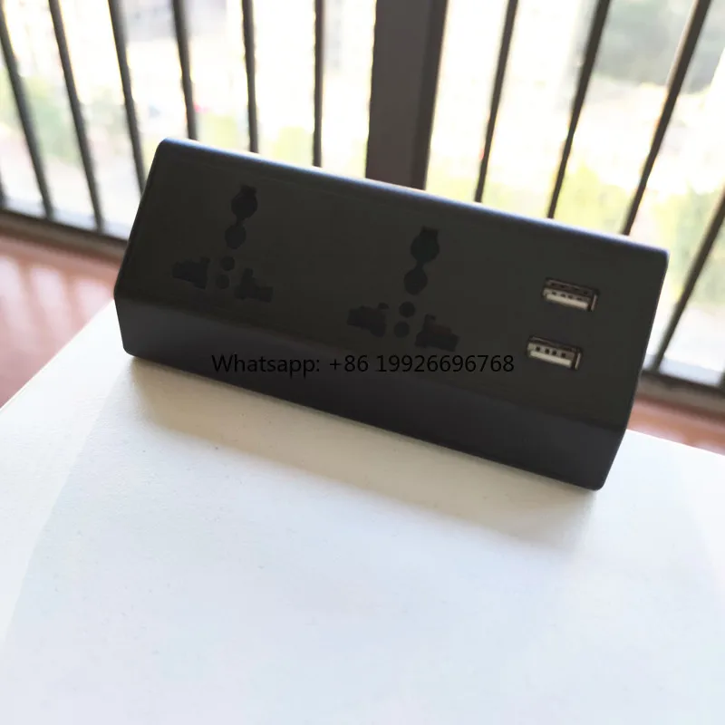 

High Quality 2 AC Power Outlet 2 USB Port Removable Clamp on Desk Edge Mountable Universal Power Socket for Office Desk factory