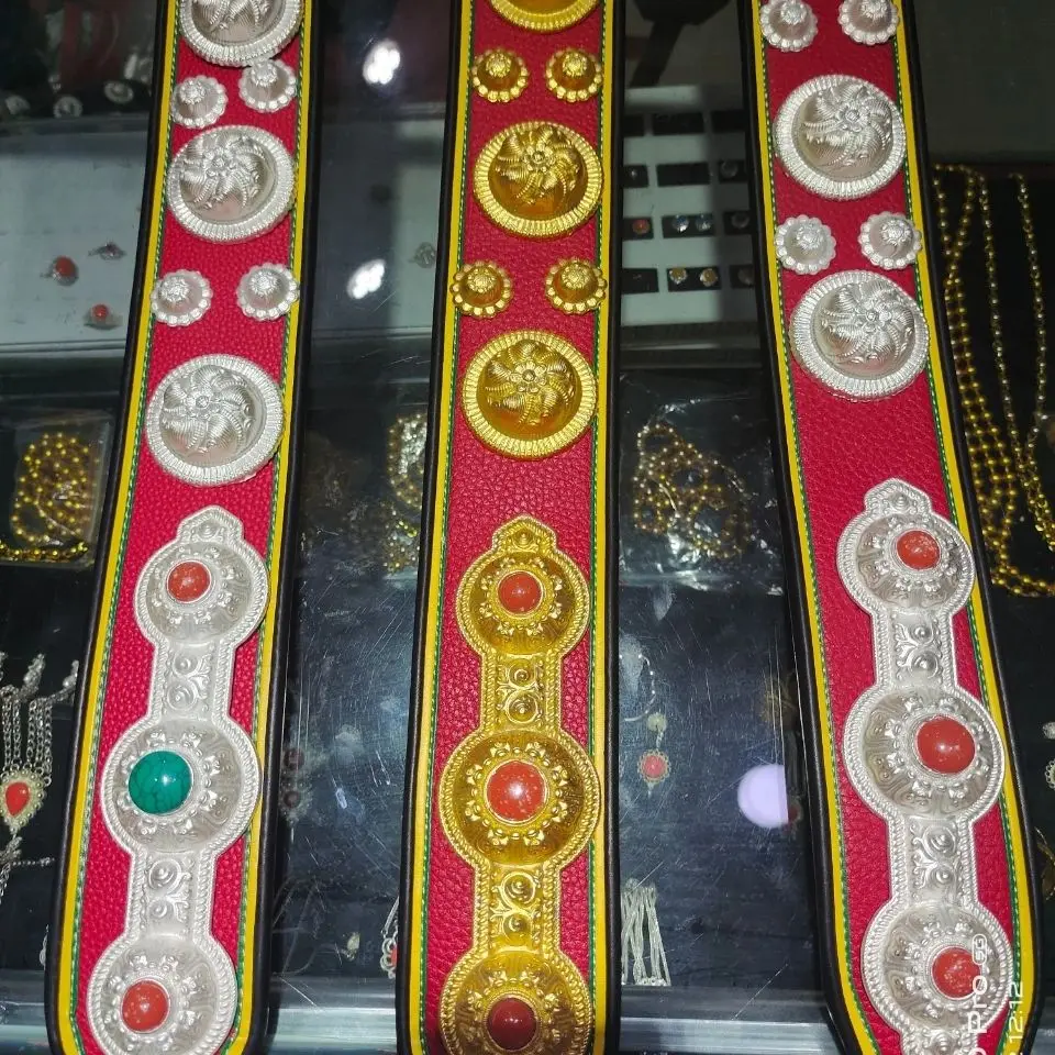 เข็มขัดโลหะผสมสไตล์ทิเบตสำหรับผู้หญิง ลวดลายชาติพันธุ์