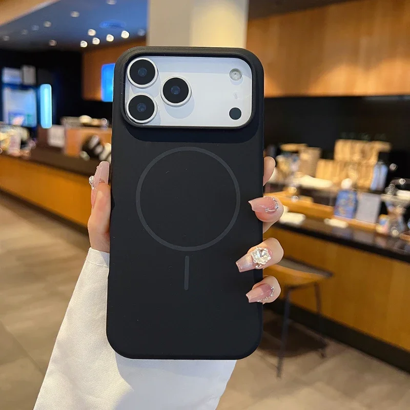 حافظة هاتف مغناطيسية لهاتف iPhone 17، لمسة نهائية ناعمة غير لامعة، مادة صديقة للبشرة، تصميم نحيف، شحن لاسلكي متوافق