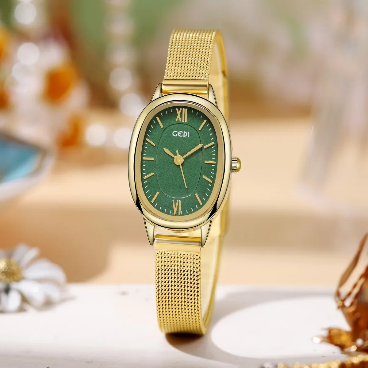 Simple Casual Ladies Watches Gold Tonneau Shape Dial Minimalism Elegant Women's Gold Watches Stainless Steel Luxury Wristwatch