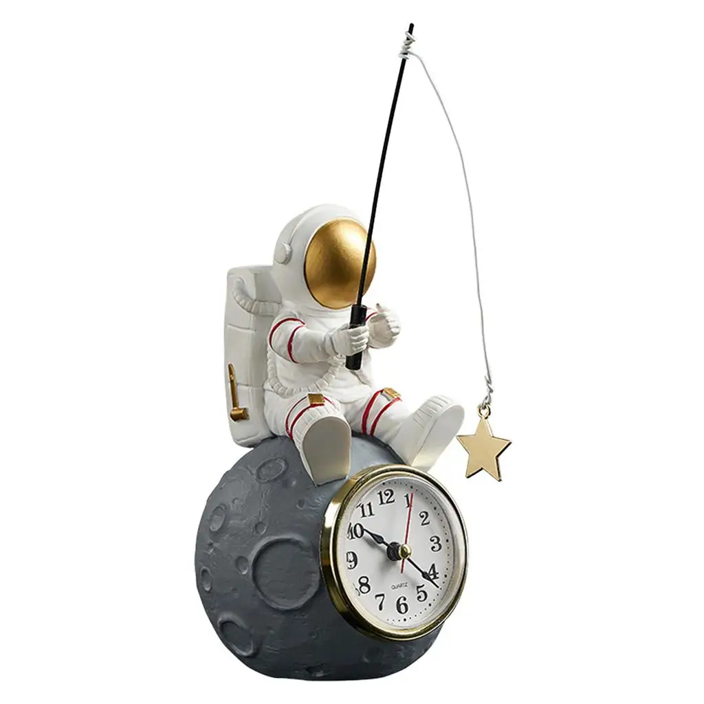 Astronaut Figurine, Resin Spaceman Statue Decor Model Ornament Car Interior Figure parties cake Topper Table Decoration