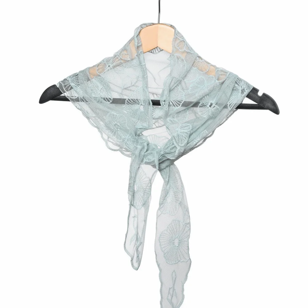 

Casual Embroidered Flower Lace Scarf Breathable Mesh Lightweight Triangle Scarf Sunscreen Shawl Spring