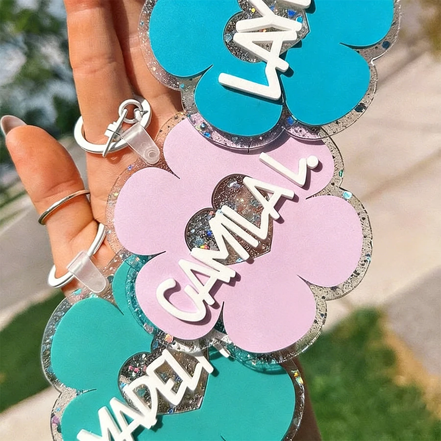 

Flower Shape Name Custom Acrylic 7cm Keychain Bag Charm 3D Nameplate Label Tag Personalized Key Ring Accessories Flashing Plate