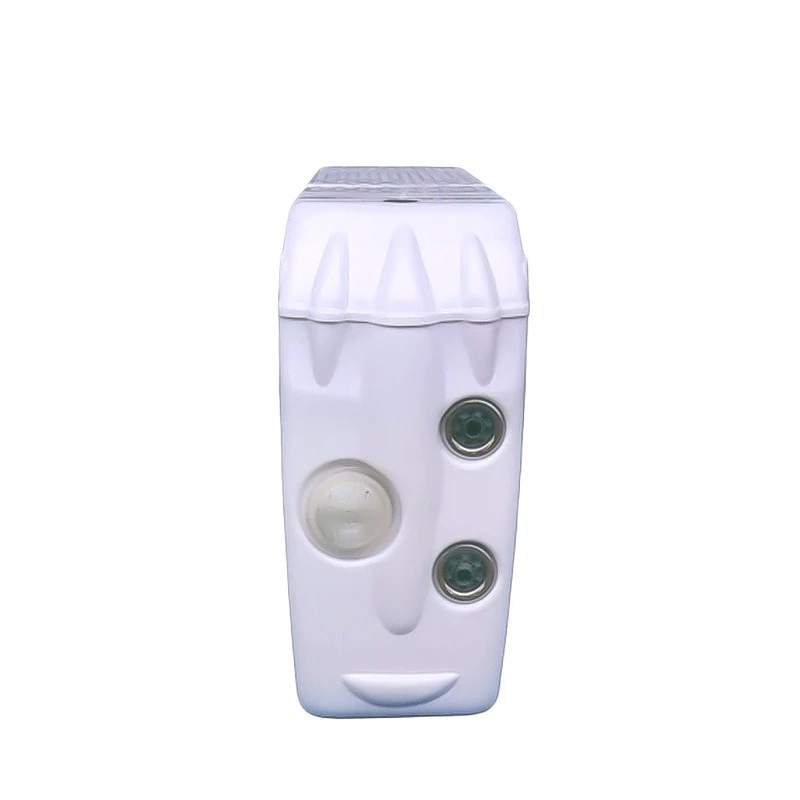 

Hanging integrated machine, filter, pool cleaning and treatment cycle equipment