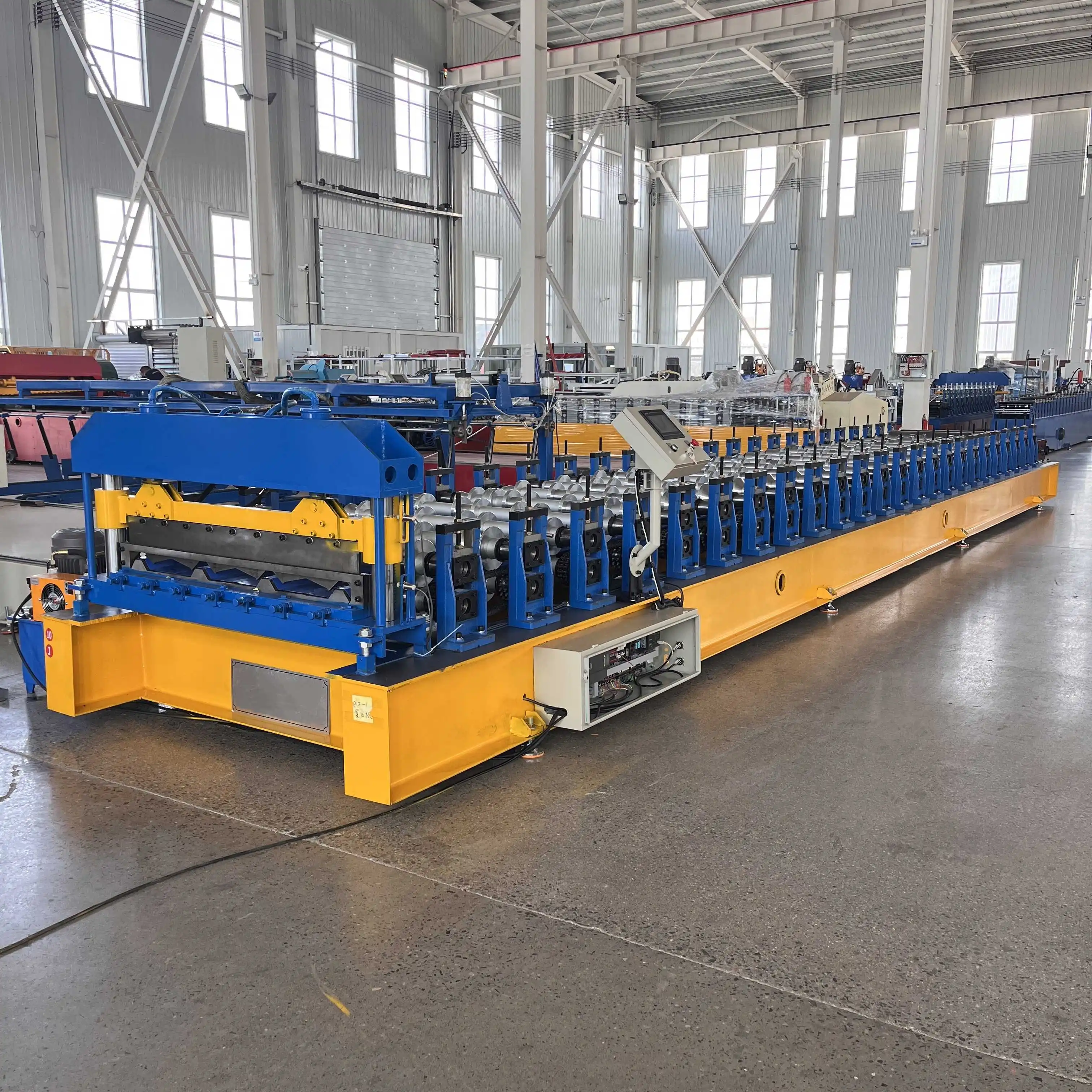 Corrugated Roof Sheet Machine Chrome Plated Forming Rollers Anti-rust Frame Low Waste Corrugated Metal Sheet Making Unit