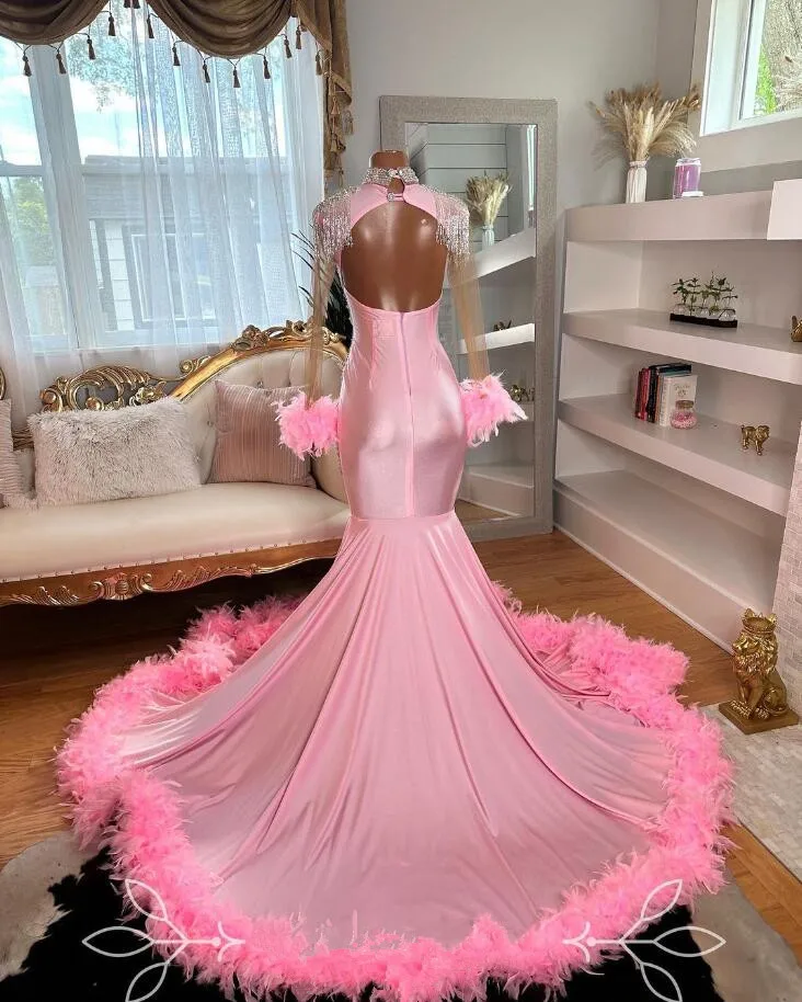 Vestido de graduación de manga larga para niña negra, vestido de fiesta de noche de sirena con cuentas de cristal con plumas de avestruz, Rosa rubor, Illsuion