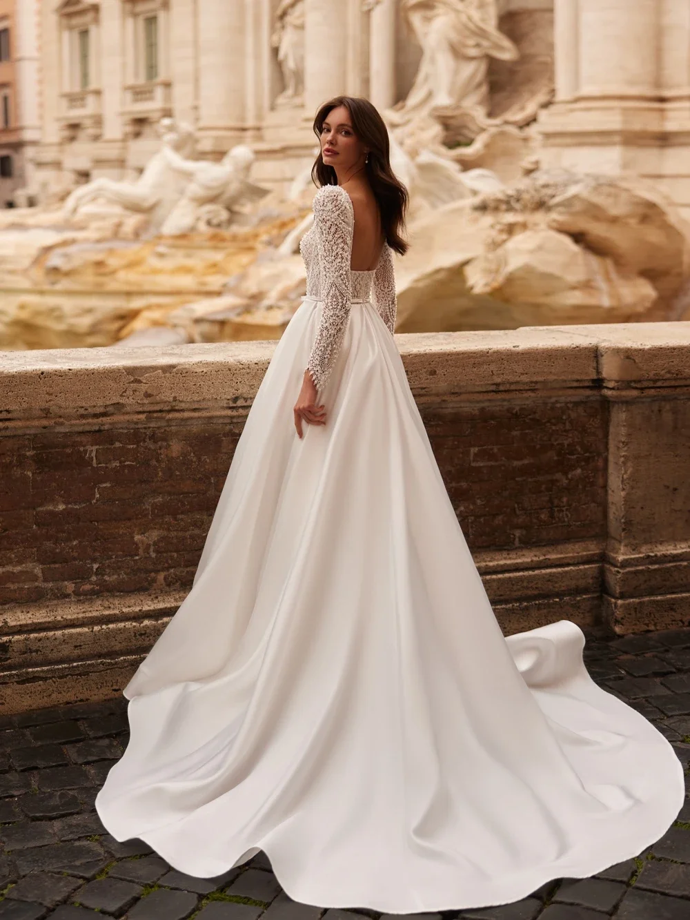 Charming Pearls Bridal Gown Modest Long Sleeve Bride Robe Vintage A-line Satin Lace Wedding Dress Customized