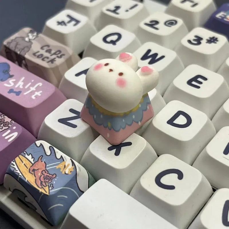 

Creative Cute Pink Piggy Keycap OEM High Cross Axis Universal Color Base Game Mechanical Keyboard Keycap