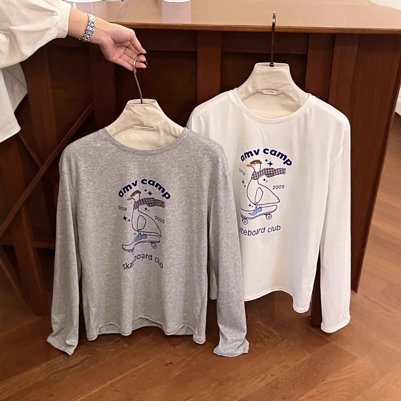 

Autumn Brushed Cartoon Print Long Sleeve T-shirt For Women Loose Casual Round Neck Top