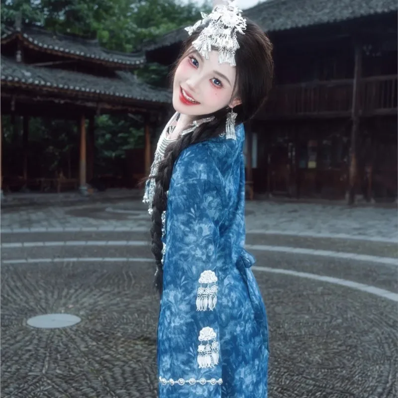 의상 소수 민족 먀오족 마을 민족 바람 여행 사진