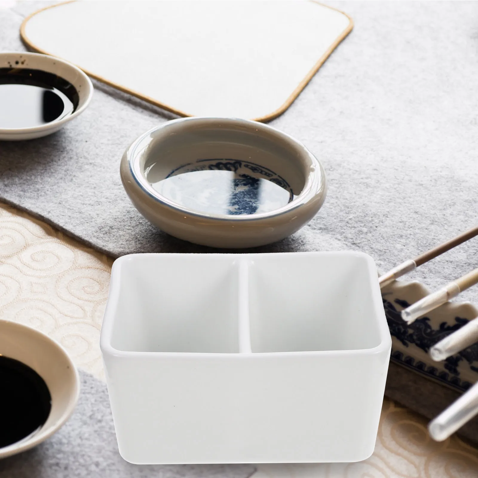 Sturdy Ceramic Ink Dish Calligraphy Painting Tray Inkwell for Brush Rinsing Ink Mixing and Storage Lightweight Portable Design