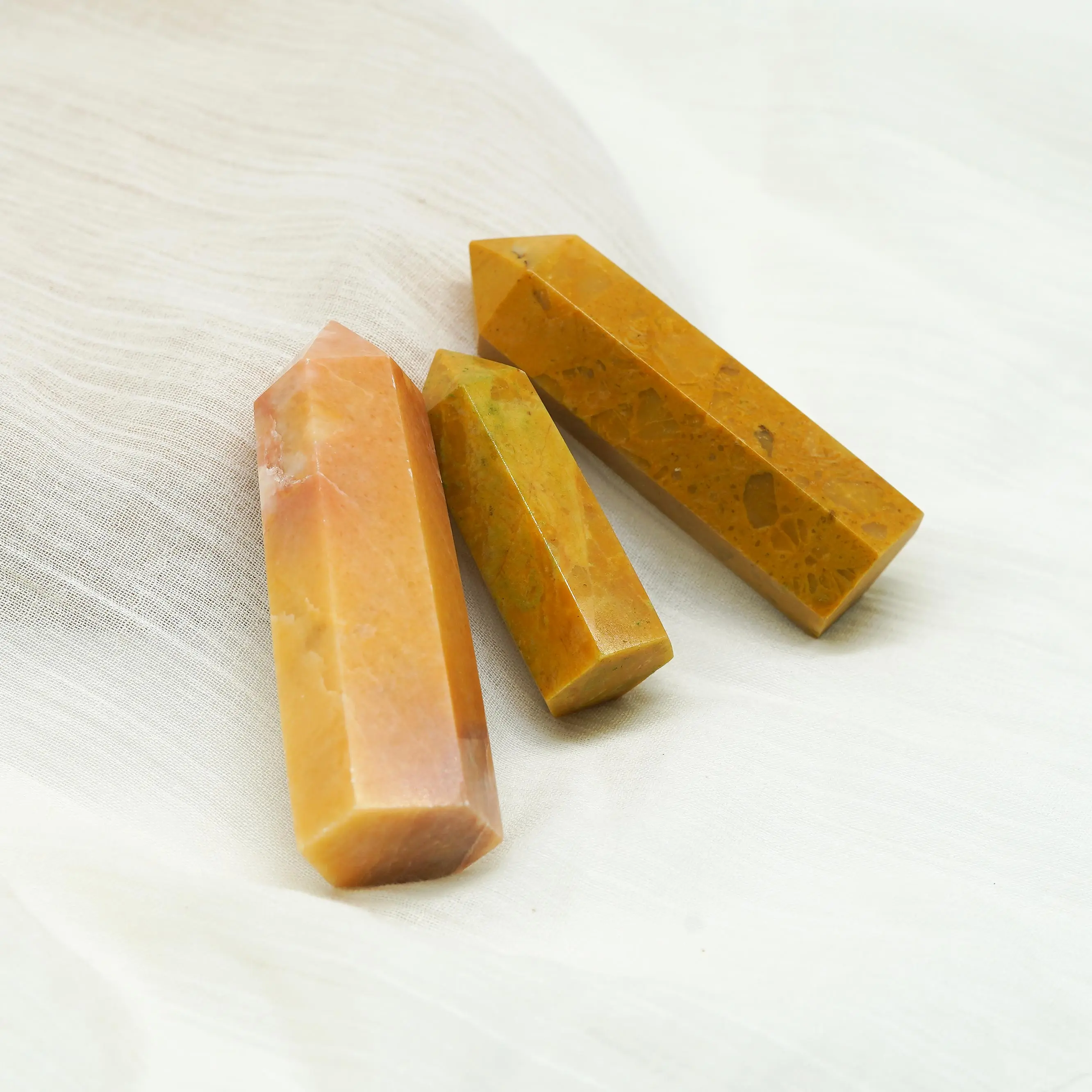 

Natural Energy Yellow Aventurine Crystal Point Prism Crafts Stone Tower Mineral Wand Home Decoration Hexagonal Reiki Gift