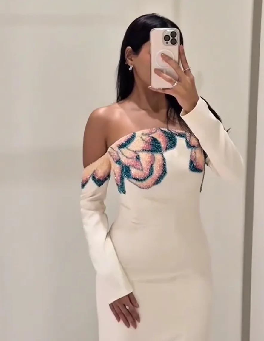 Białe Kryształowe Sukienki na Bal Maturalny Syrenka z Odkrytymi Ramionami Długie dla Kobiet 2026 Długi Rękaw Formalne Suknie Wieczorowe Szyte na Miarę