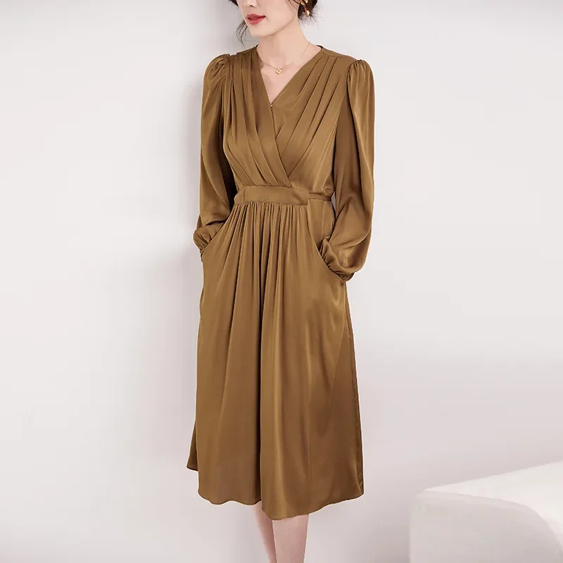 2023 New Winter and Autumn Women Long Sleeve Warm Dresses Fashion Ladies Brown Silk Velvet V-Neck Dress