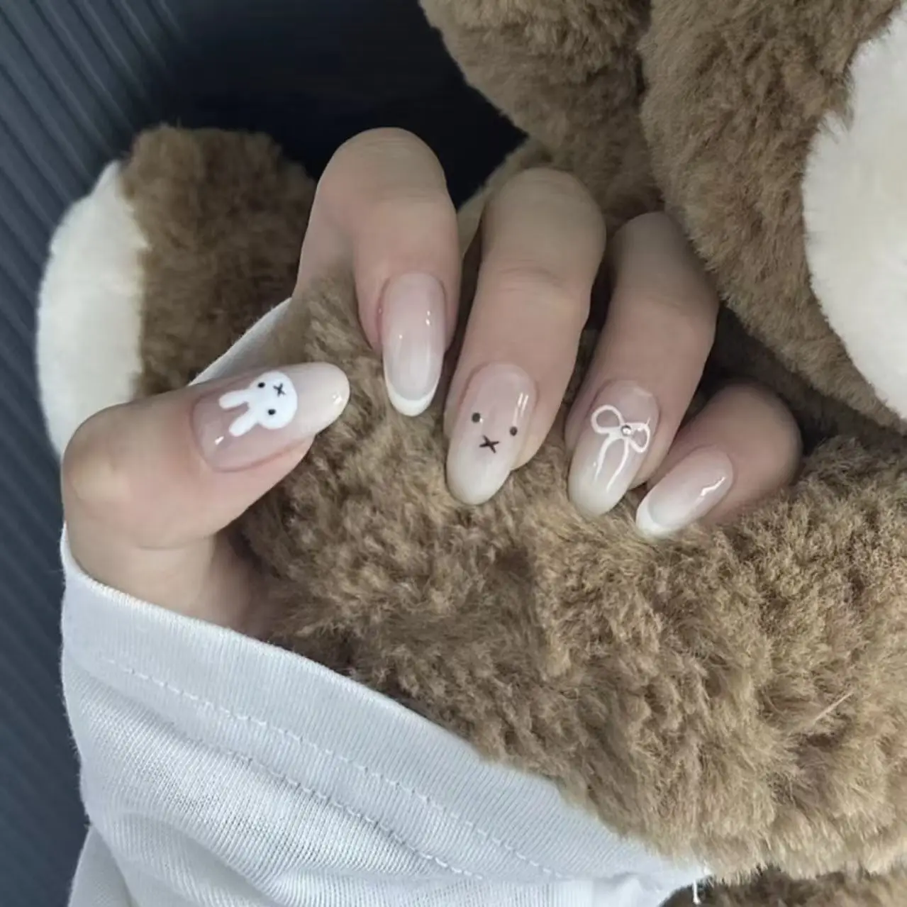 Miffy Milky White Rule – Faux ongles à presser entièrement faits à la main, pour jeunes filles et mariées, avec motifs de dessins animés adorables et mignons, style Kawaii