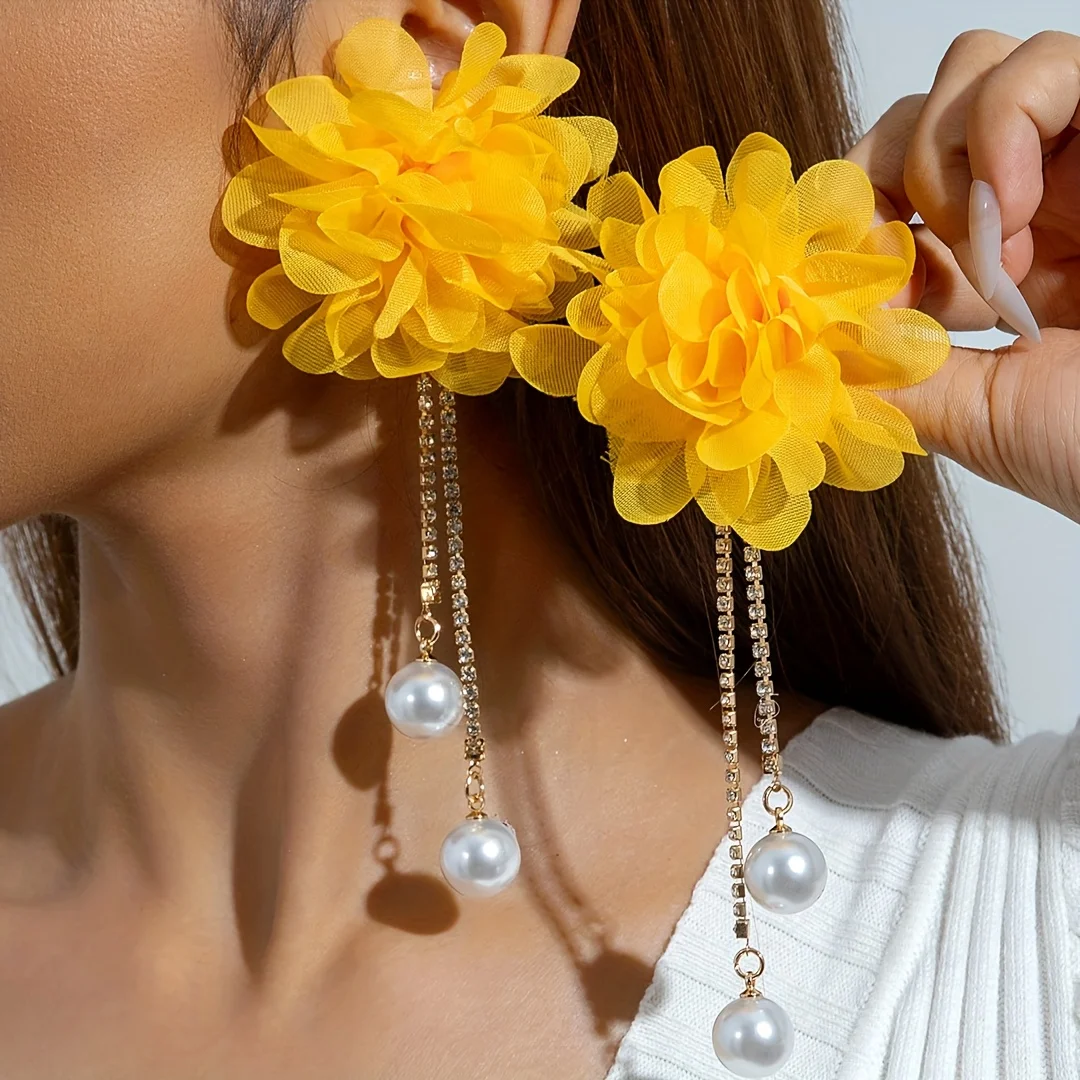 2Pcs/Pair Fashionable and Elegant Three-Dimensional Layered Flower Earrings, Long Faux Pearl Tassel Pendant Earrings, Perfect for Women's Daily Wear, Vacations, and as a Gift for Friends, Suitable for All Seasons, with Delicate Floral Design, Floral Pendant Earrings