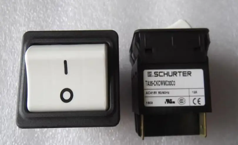 

TA35-CKCWMC00C0 импортированный швейцарский SCHURTER 6-контактный 2-скоростной большой переключатель корабля 12А автоматический выключатель