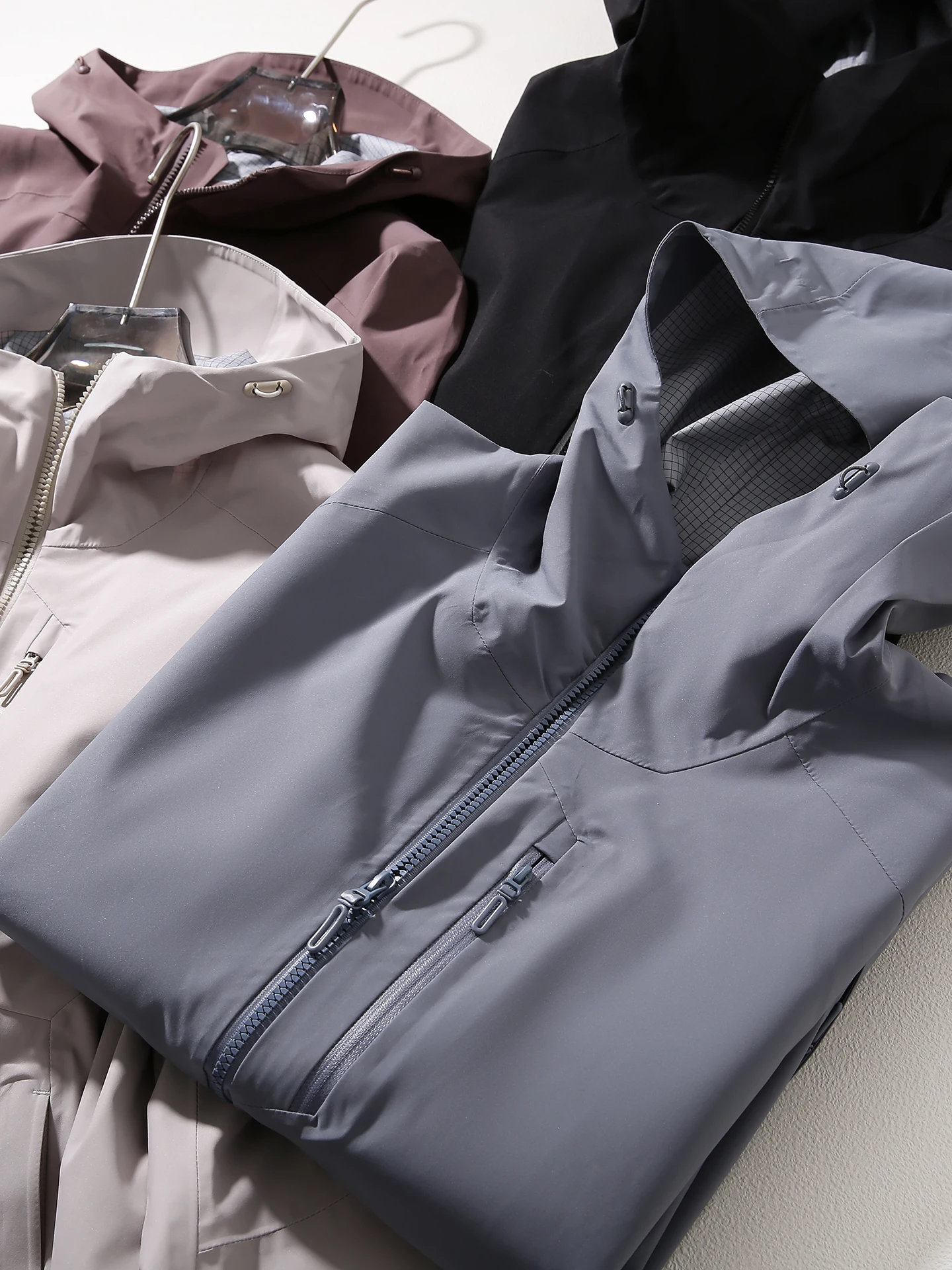 

King of Hard ells Waterproof Outdoor Climbing Windproof Hiking Single ot Wind ell Jaet Polyester Fiber Long Sve Zi...