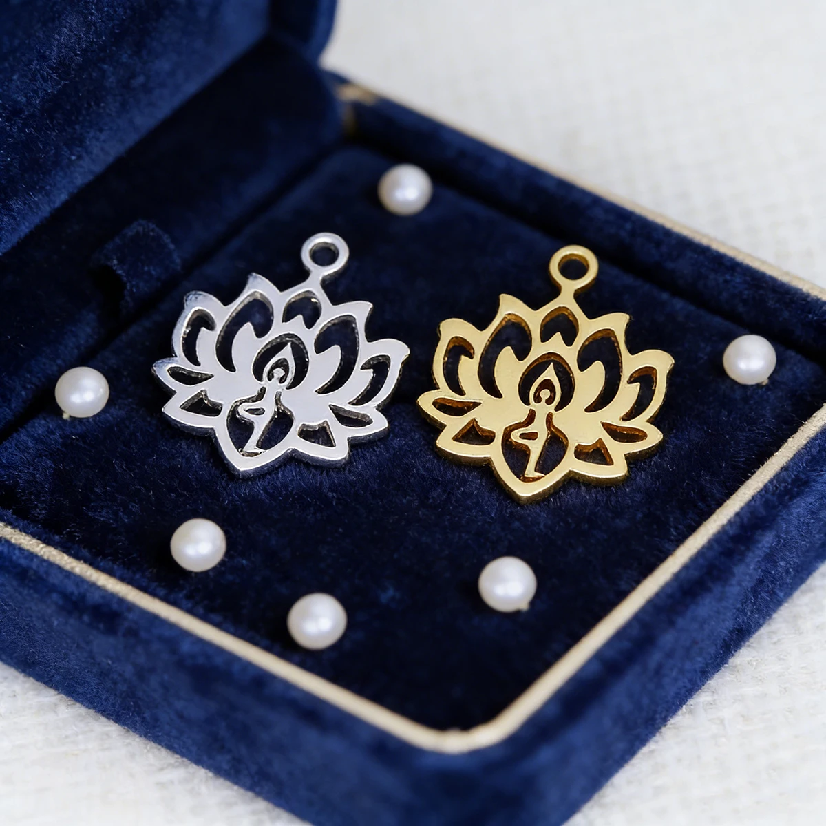 5PCS Elegant Lotus Flower Of Life Pendant DIY Stainless Steel Gift For Women Men Charm Pendant For Bracelet Jewelry Findings