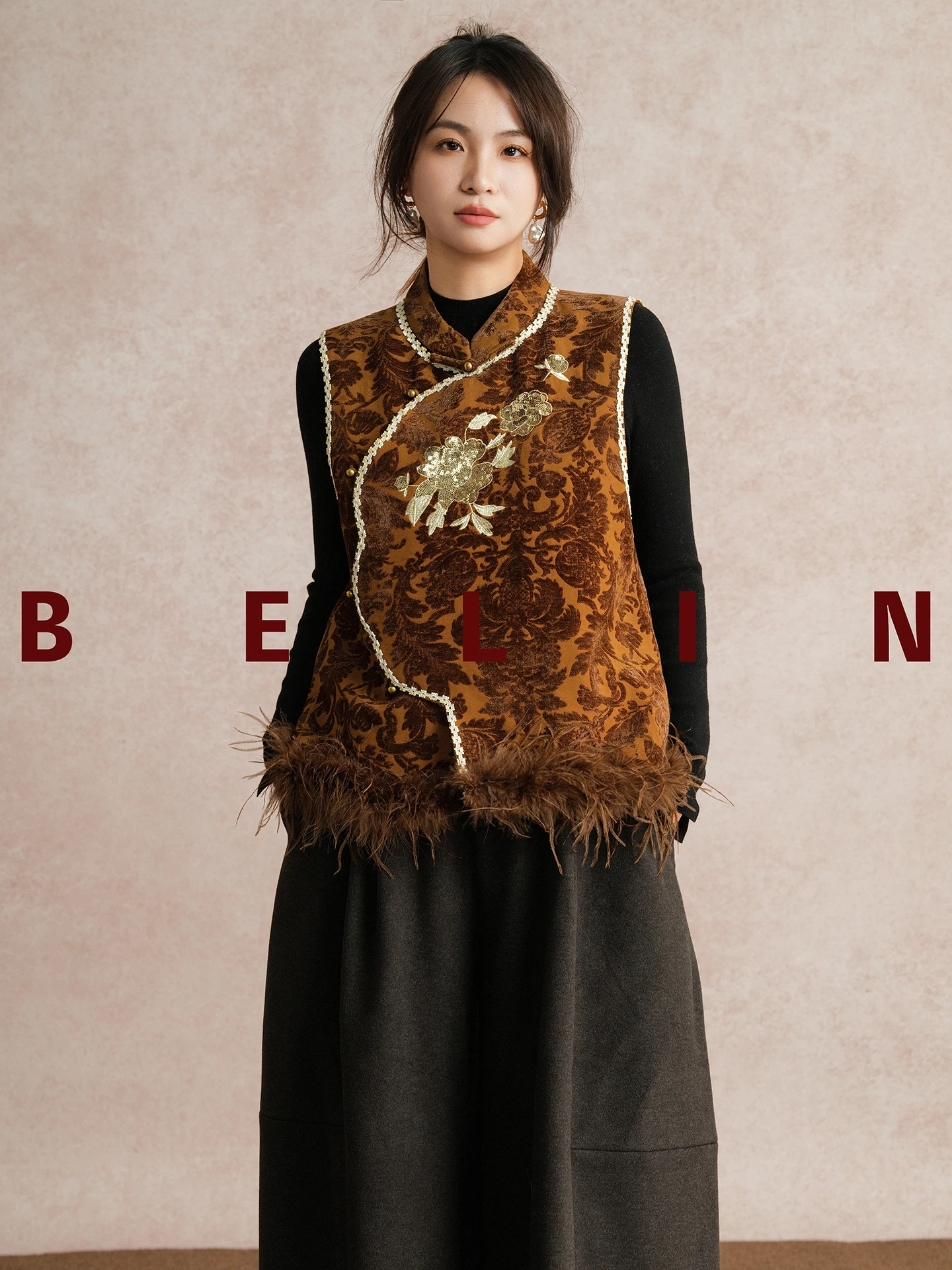 

New Chinese Sle Heavy Embroidery Vest Patchwork Fur Collar Svel oulder Pad Early Spring Women's Faion Jaet