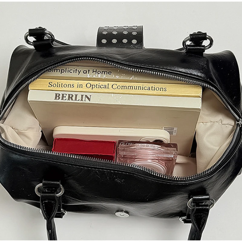 Y2k Nieten-Gürtelschnallen-Handtasche, Damen Motorrad Biker Punk-Stil Metall-Nieten-Schultertasche, Koreanische Y2k Mädchen Reißverschluss-Tragetasche – Detail 24