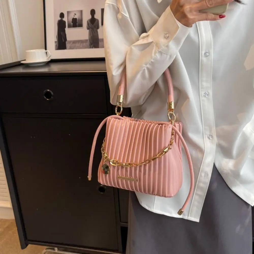 

Portable Pleated Design Crossbody Bag Chain Shoulder Stylish Bucket Bag Elegant Fashion Purse Daily Use