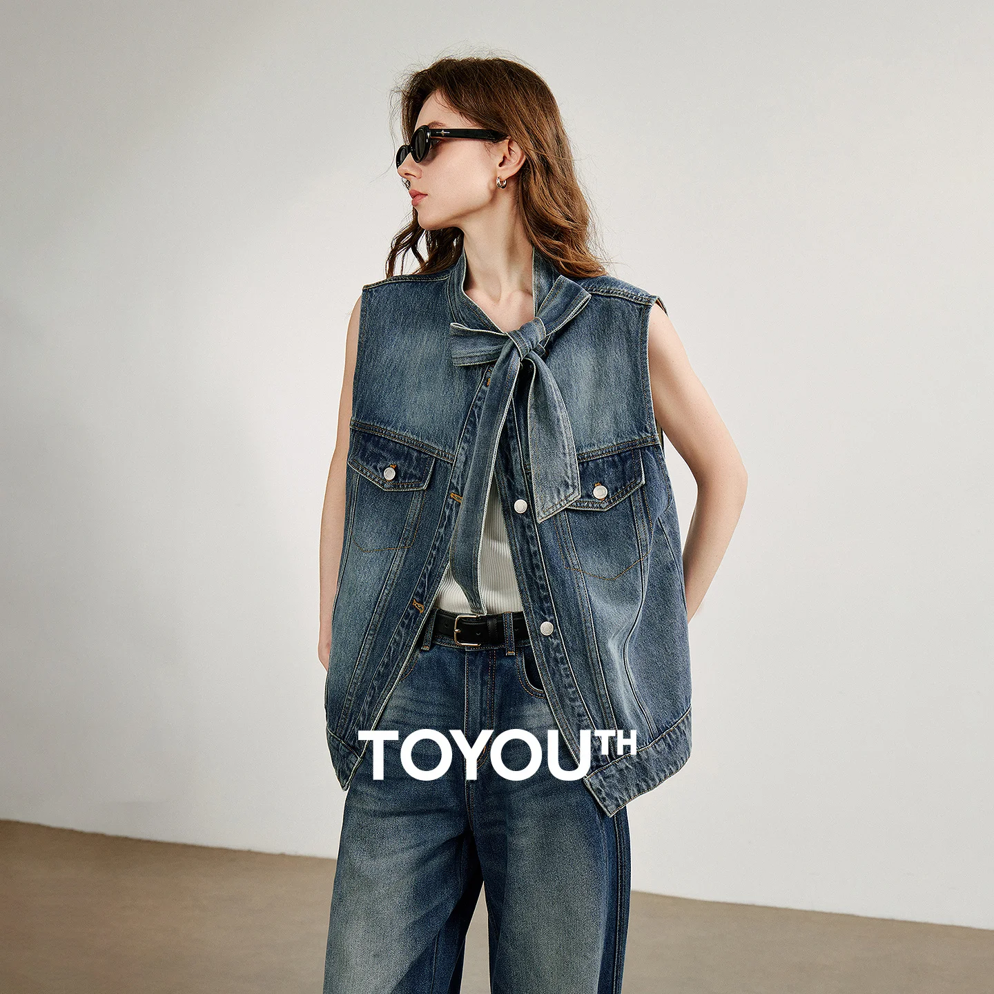 TOYOUTH Women Sleeveless Denim Jacket 2025 Autumn New Patchwork Retro Style Tie Up Pure Cotton Coat