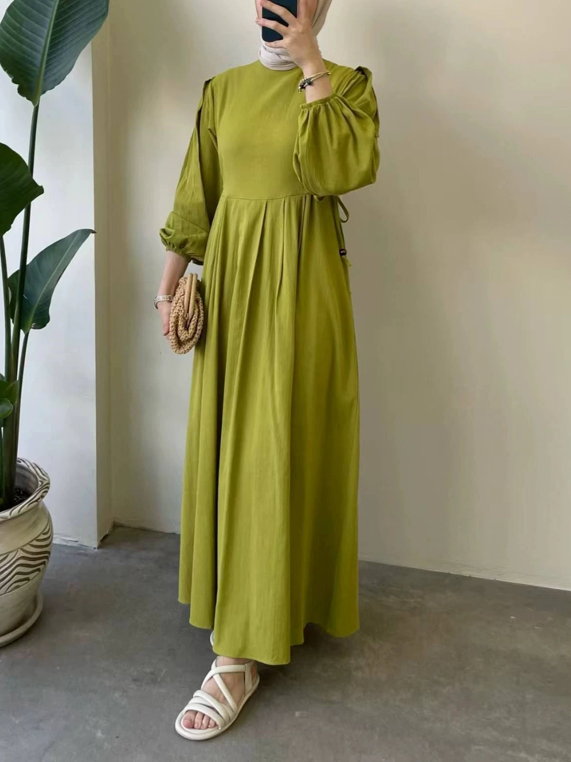 

Ramadan Islamic Saudi Arabia New Women's Clothing Muslim Style Solid Color Strap Luxury Fashion Long Dress Light Luxury Robe