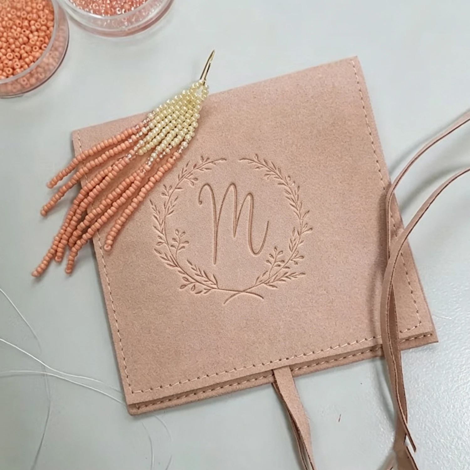 

10x10cm Custom Logo Printed Earrings Necklace Microfiber Jewelry Pouch with Ribbon Envelope Gift Packaging Bags