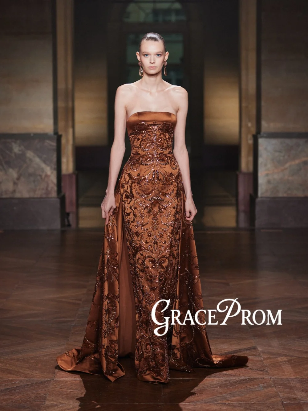 

Chic Strapless Embroidery Evening Dress Detachable Train Elegant Wedding Party Gown Customized New Luxurious Red Carpet Gowns