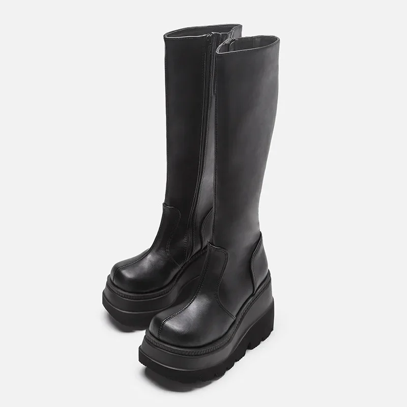 American plus Gothic style thick soled motorcycle knight boots that look slim and tall below the knee for women