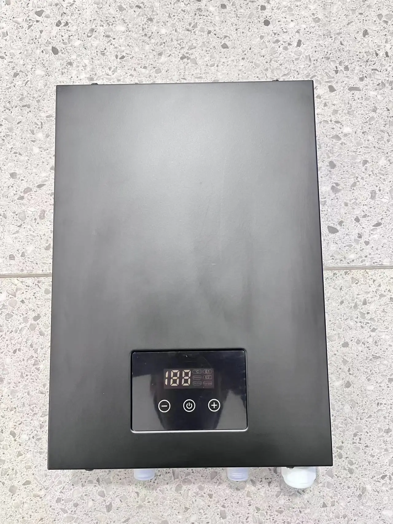 

220V-240V 11kW Electric Tankless Instant Water Heater in Stock for Bathroom Hot Heater Solutions