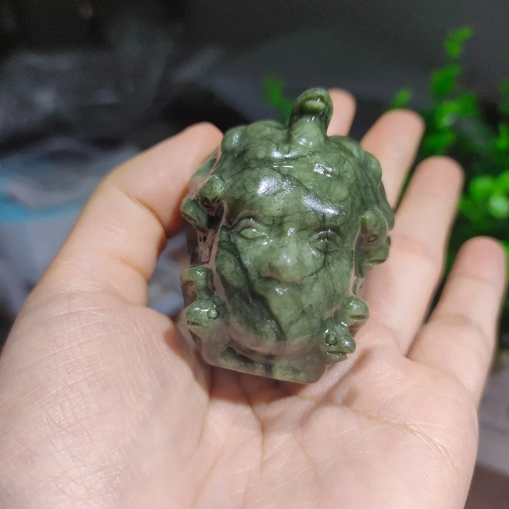 Natural Serpentine Medusa Head Figurine, Crystal Carved Ornament, Desktop Table Decoration, Collectible Art Craft Gift
