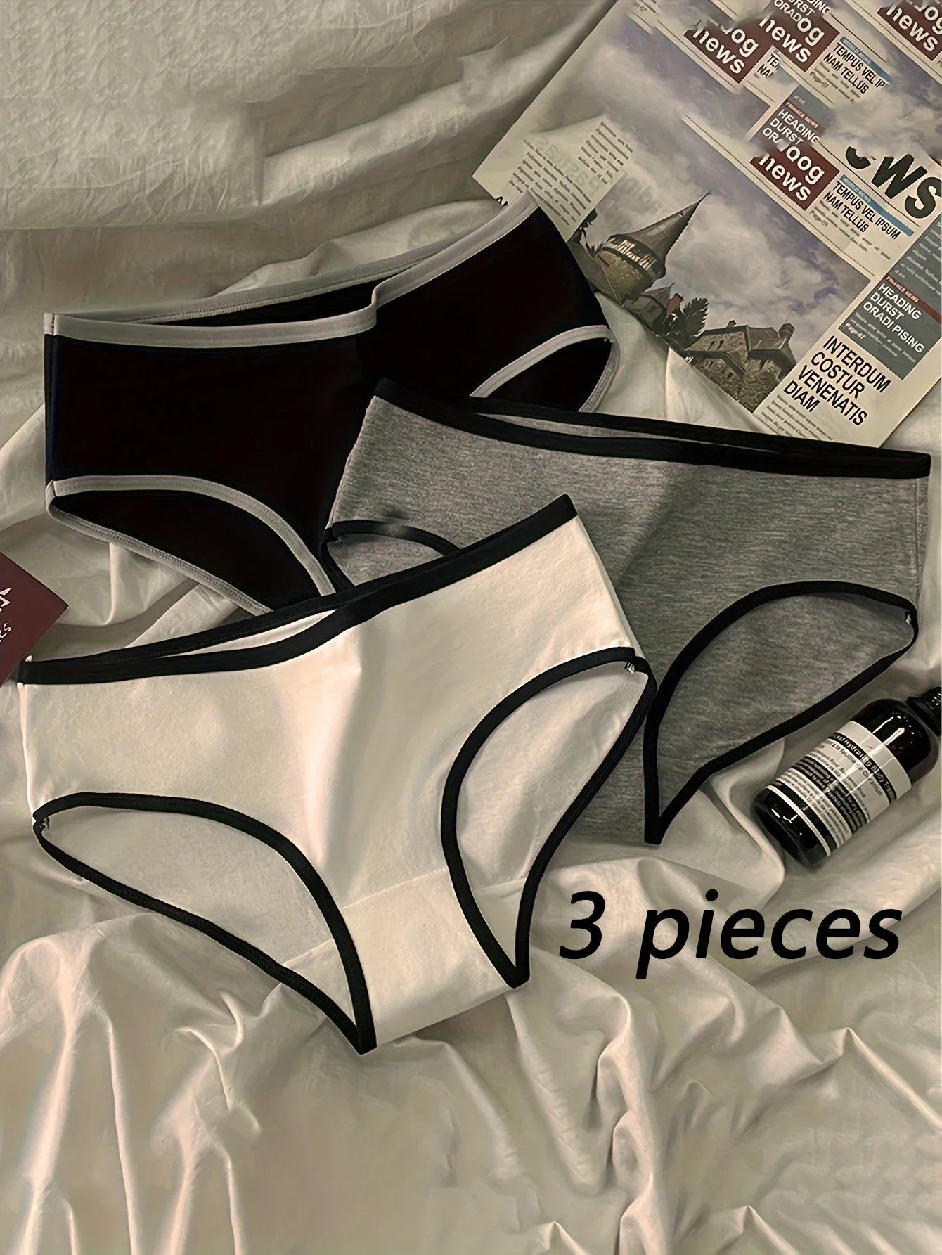 3Pcs Sports Cool Style Instagram Minimalist Girls' Underwear Mid Waist Japanese Black and White Pure Cotton Women's Triangle Top