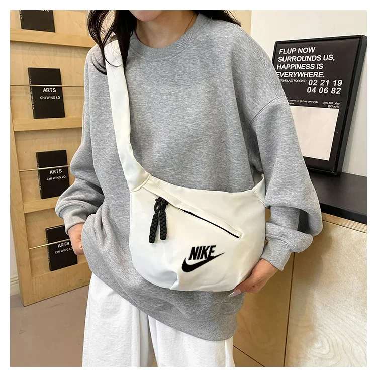 Nike Tech Hip Pack Series Grote capaciteit Nylon Ritssluiting Sport Schouder Crossbody Riem Borsttas Unisex Wit