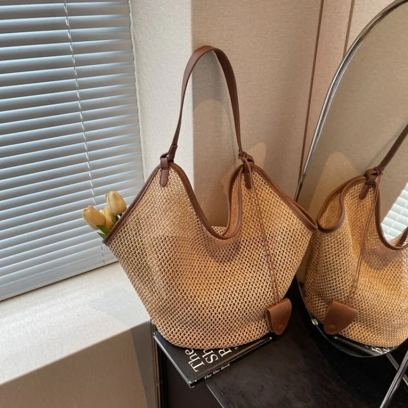 Classic Designer Elegant Diaper Bag Large Capacity Leather Tote Minimalist Trendy Shoulder Bag For Ladies Business Leisure